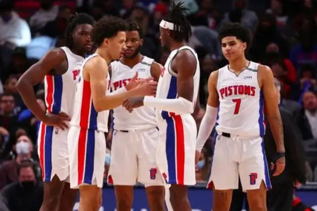 世非预半场：奥涅卡，伊利亚破门，尼日利亚暂1-1民主刚果（世预赛非洲区半场：奥涅卡、伊利亚各入一球，尼日利亚暂1-1战平民主刚果）