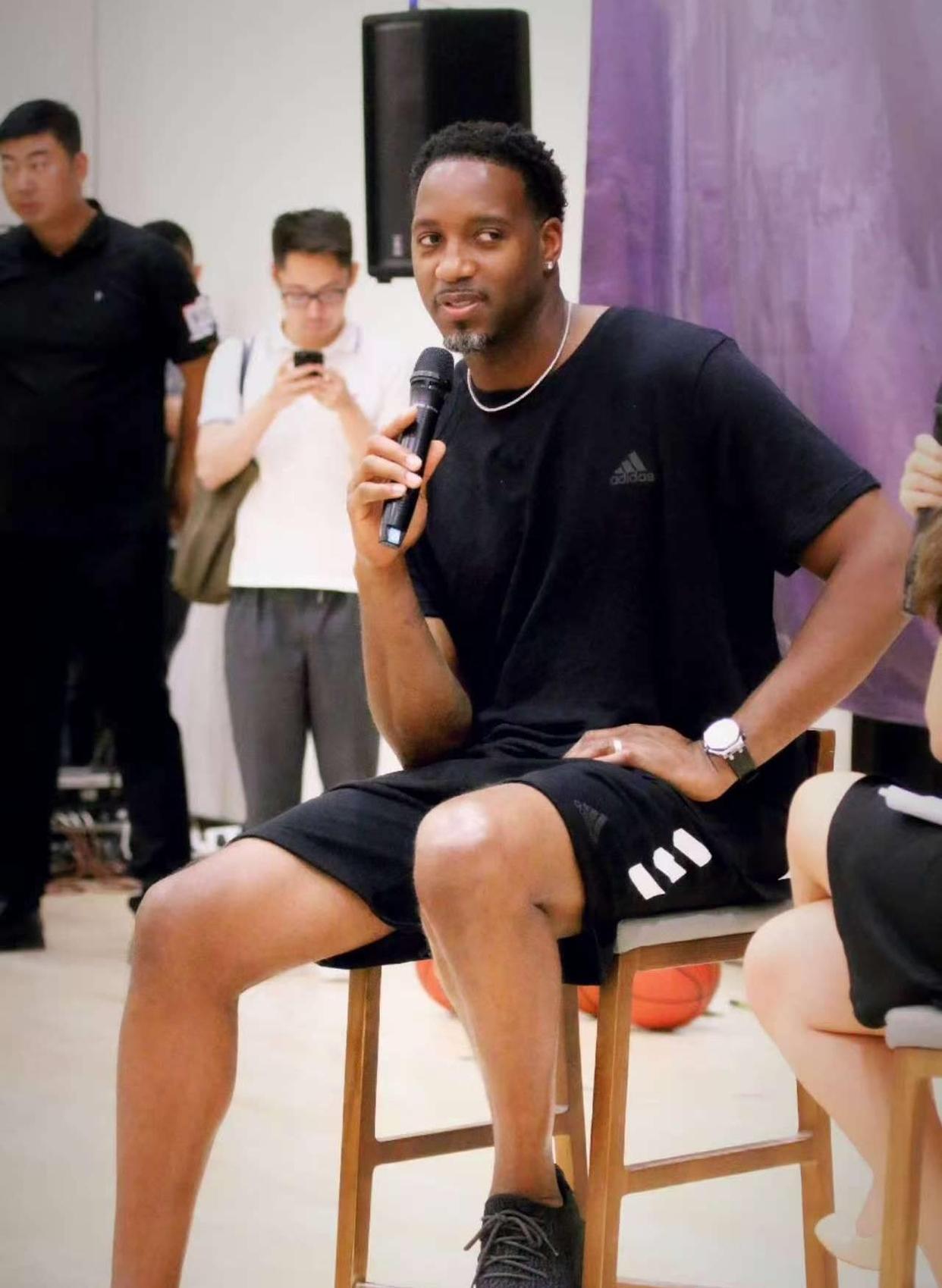 英超三强本轮欧冠比赛日小结English tea...（英超三强欧冠本轮赛日综述）