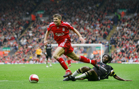 篮球湖人球员社媒晒训练照，状态积极（湖人球员社媒晒训练照 状态正佳）