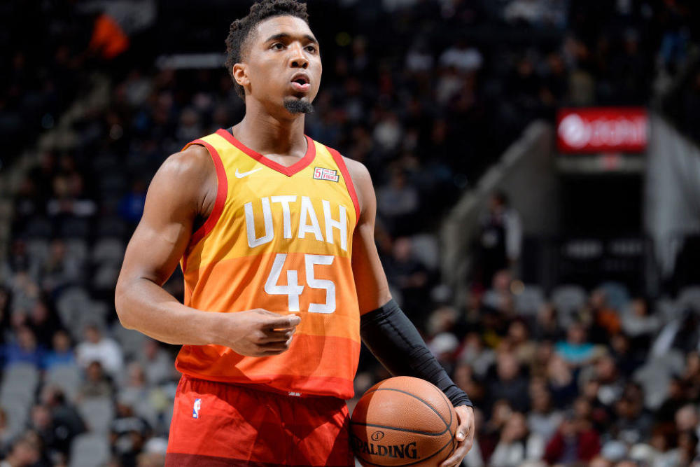 尤尔曼德：瓜帅是最伟大教练之一，为足球的发展做出巨大贡献（尤尔曼德盛赞瓜迪奥拉：足坛顶尖名帅，推动足球进步功不可没）